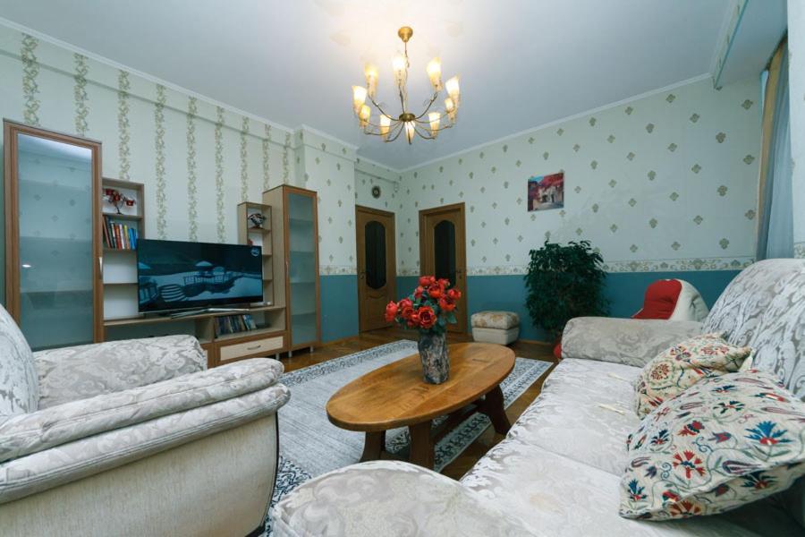 Three-Room Apartments At The Polytechnic Institute Kiev Extérieur photo
